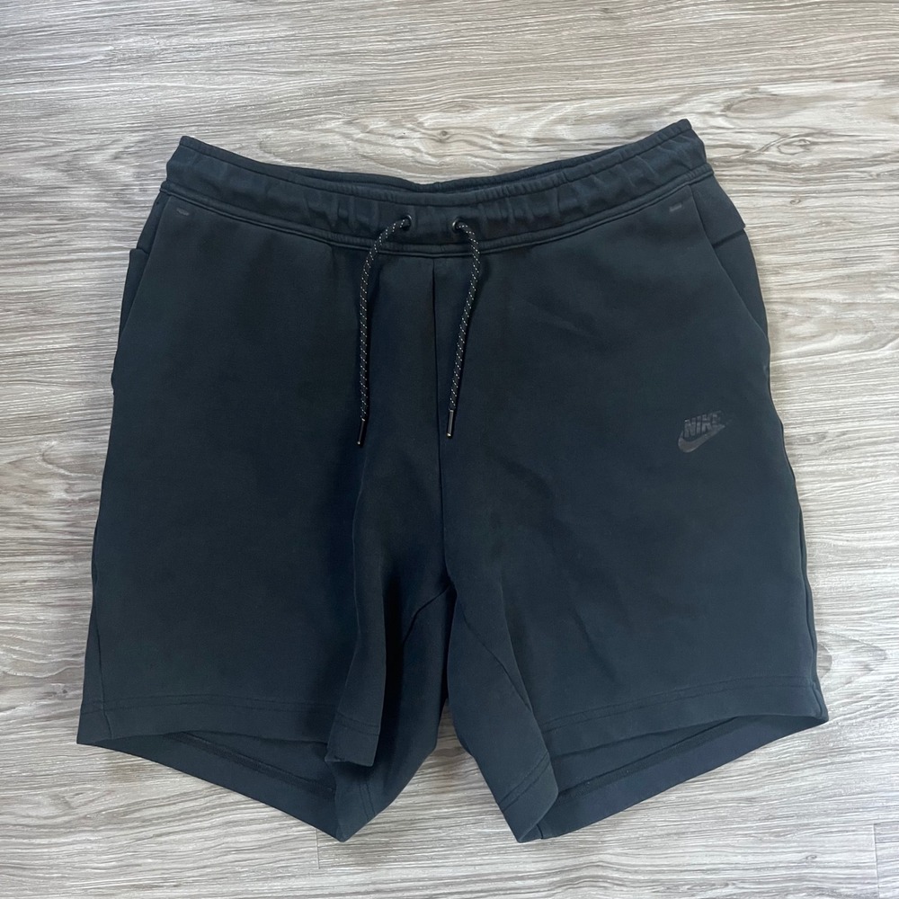 Nike Mens Tech Fleece Shorts Black Drawstring Zipper Pocket Large 928507-011